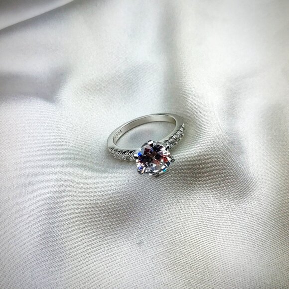 Sterling Silver Engagement Ring - Picture 1 of 4